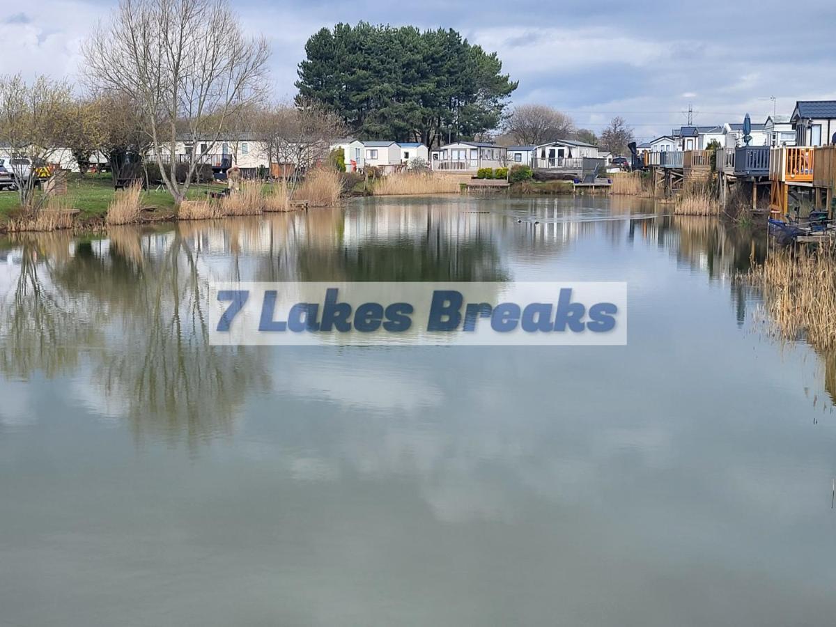 Crowle  7 Lakes Breaks At 7 Lakes Country Park מראה חיצוני תמונה